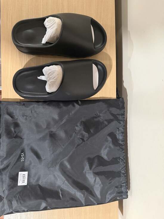 Adidas Yeezy Slide Black YS-01 Size 9